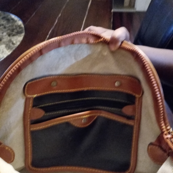 Purses - Picture 6 of 6